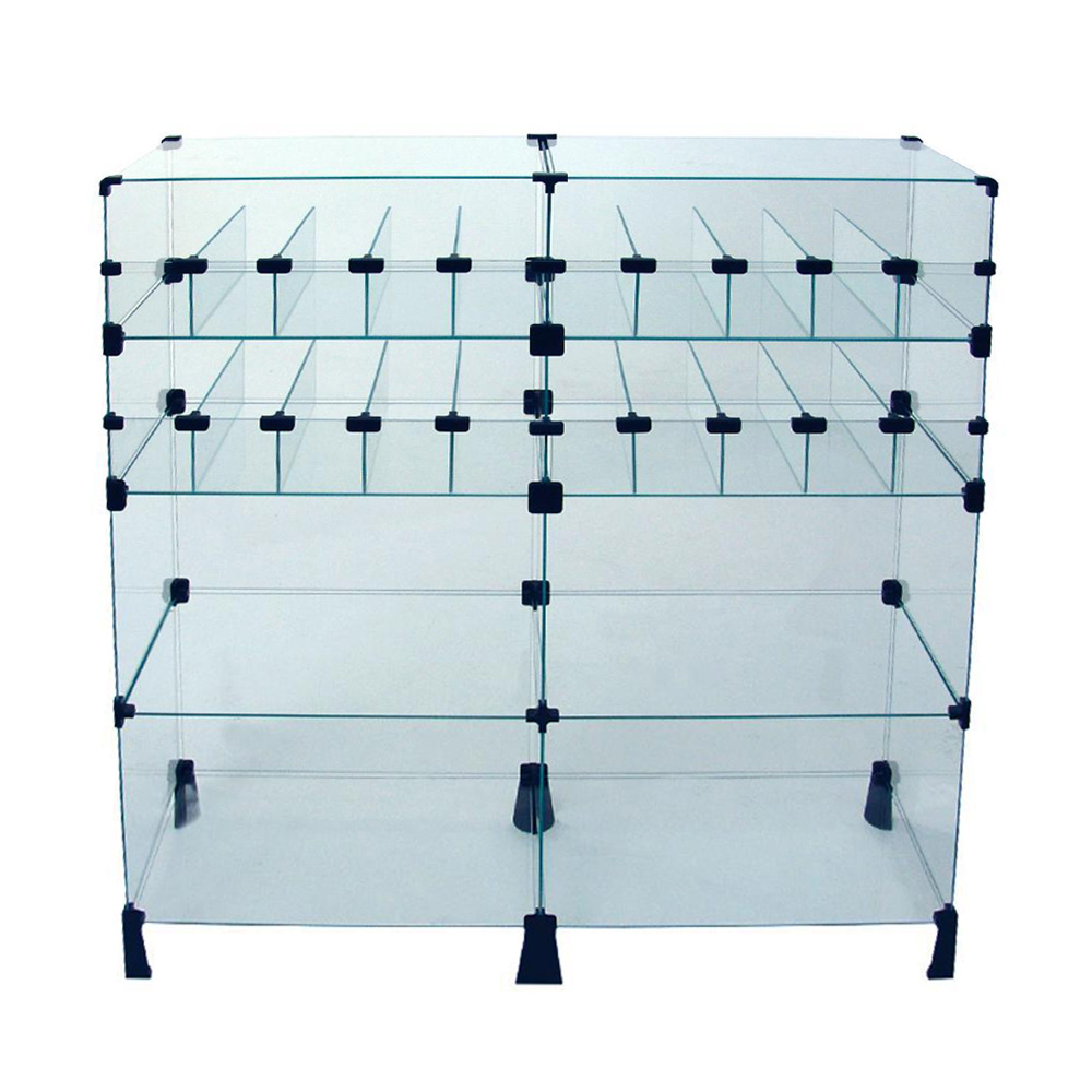 Expositor modulado em vidro com nichos